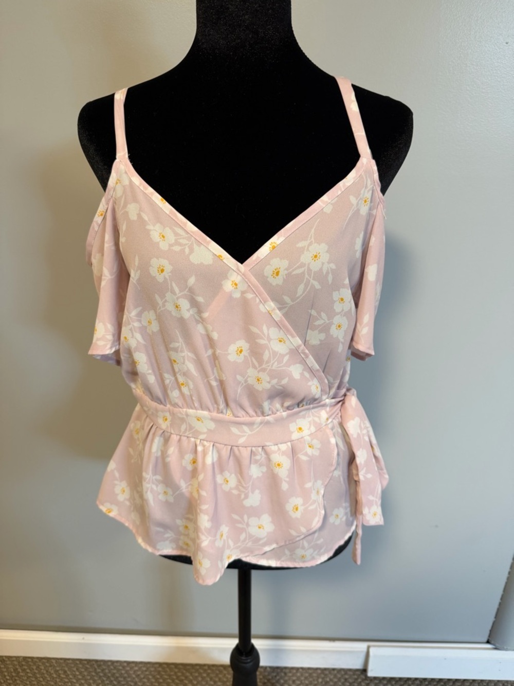 Sienna Sky Pink Floral Wrap Top | Size Medium